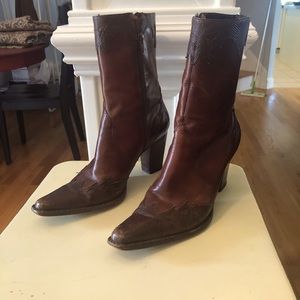 Fabulous vintage Antonio Milani genuine leather boots